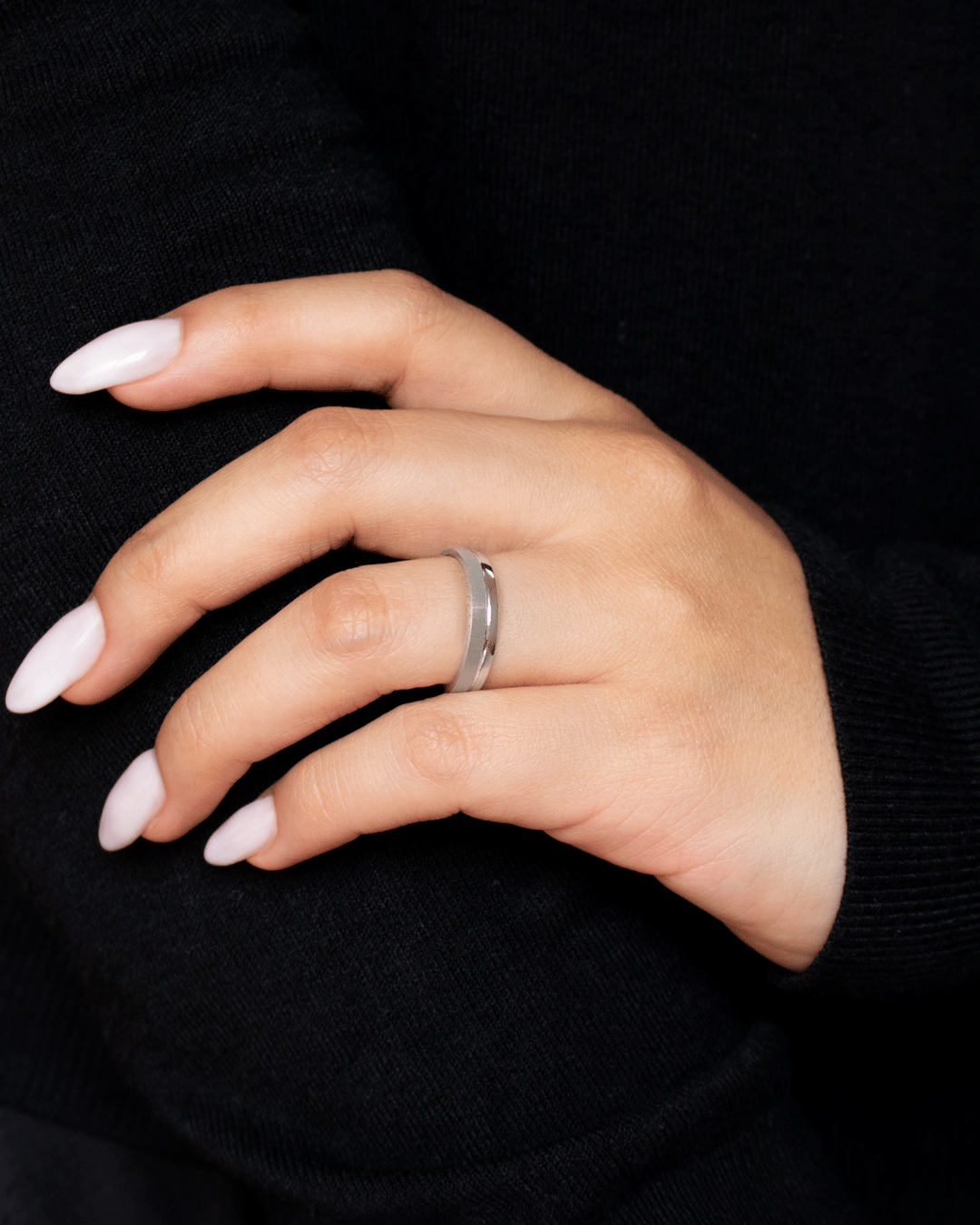 Argolla de Matrimonio Mate de Oro Blanco