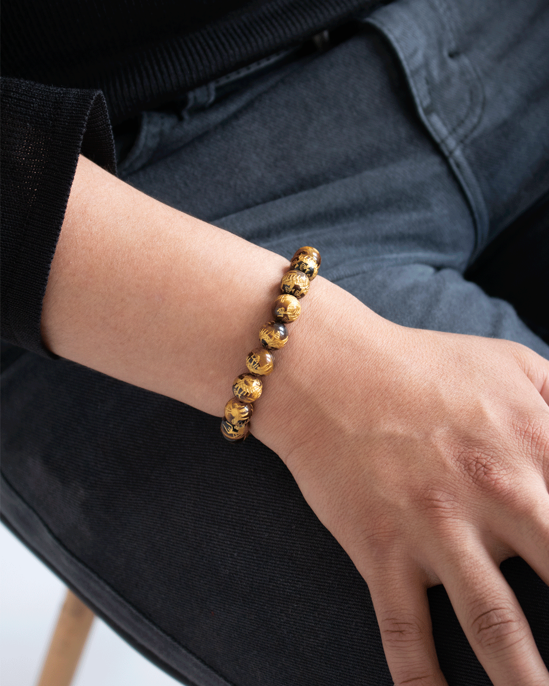 Pulsera Ojo de tigre con Dragón Tallado
