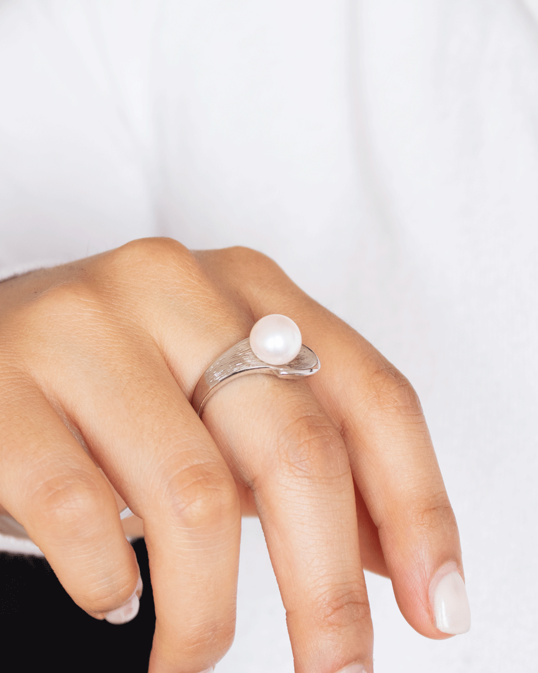 Anillo de Plata con Perla Blanca