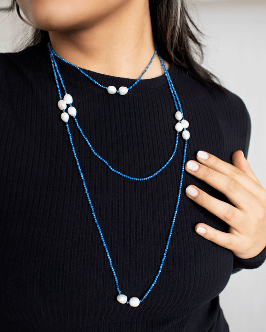 Collar Largo de Lapislázuli y Perlas Blancas