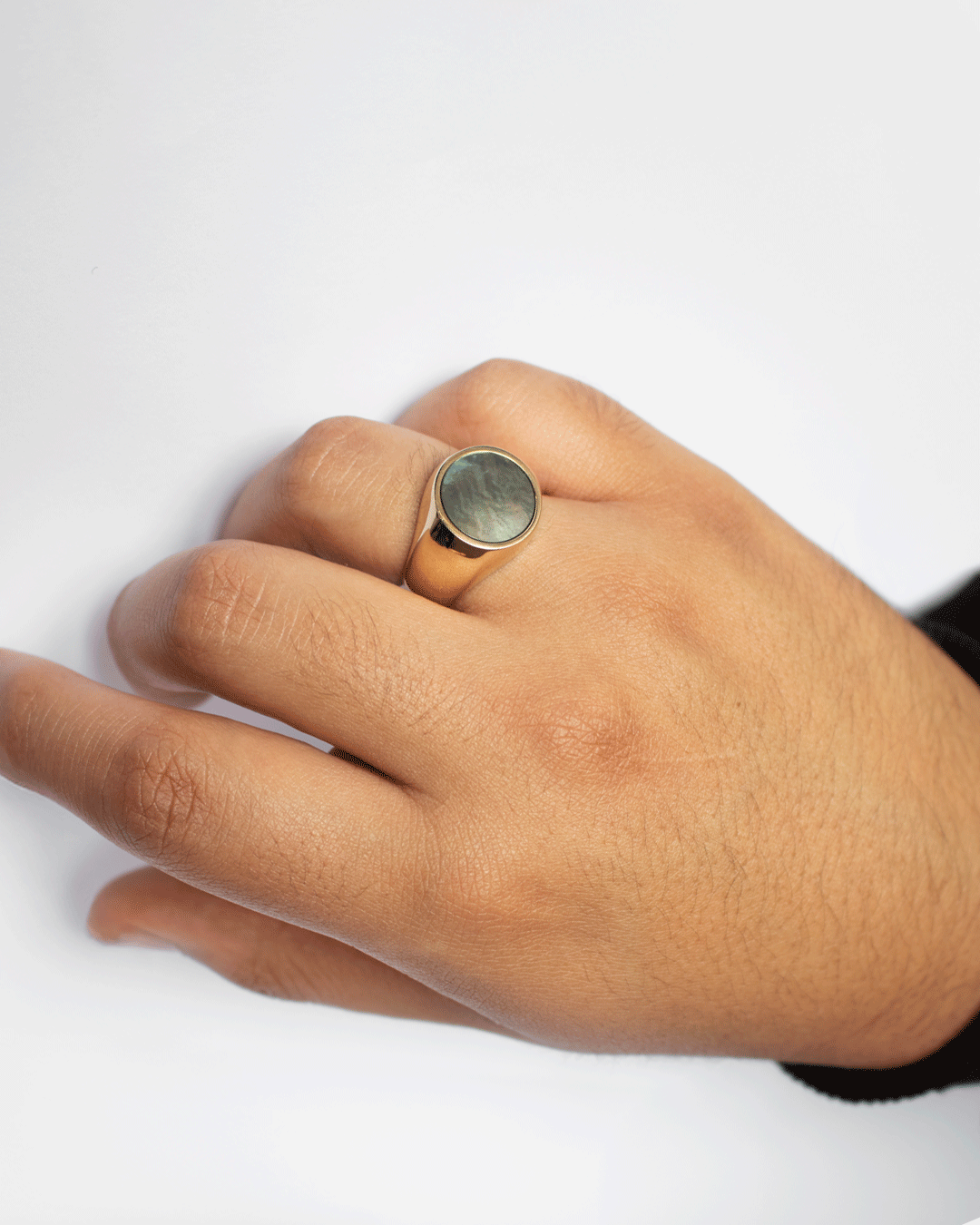 Anillo para Hombre con Madre Perla