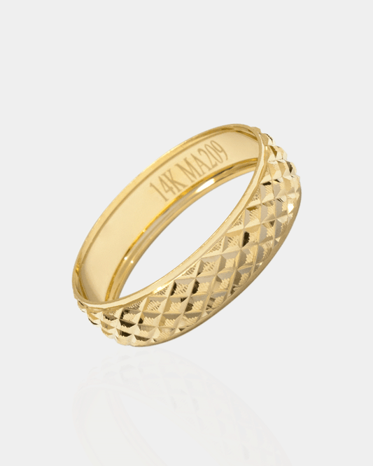 Argolla de Matrimonio de Oro Amarillo con Grabado en Rombo