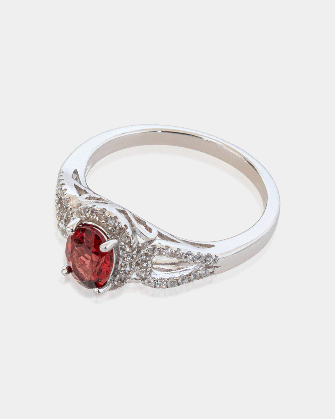Anillo de Plata con Granate
