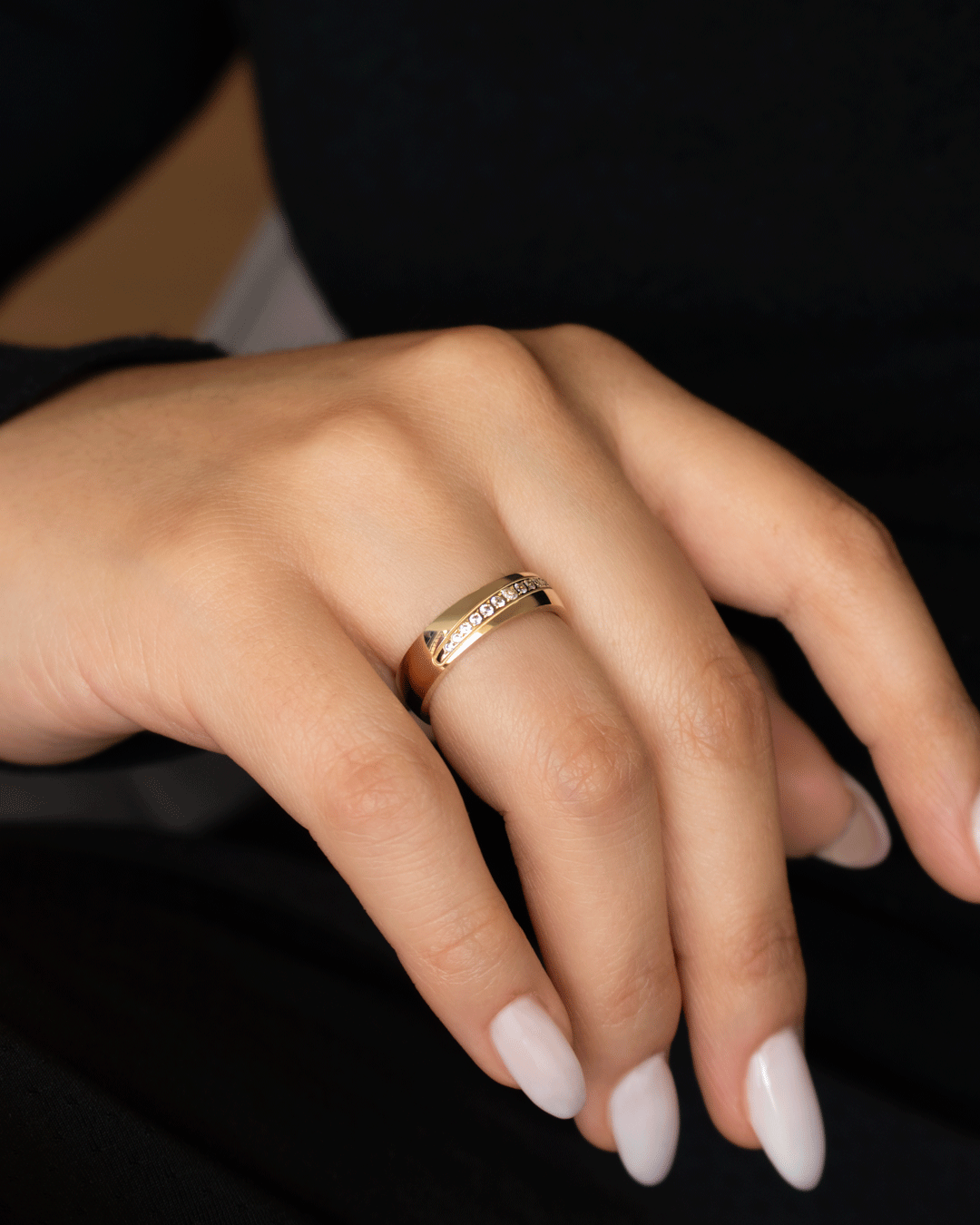 Argolla de Matrimonio en Oro Amarillo con Zirconias