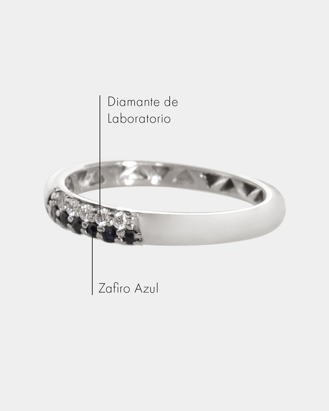 Anillo de Oro con Diamantes y Zafiro Azul