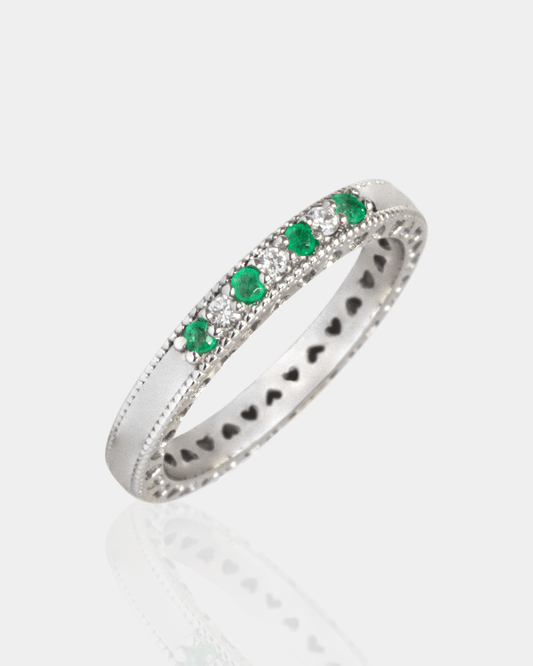 Anillo de Oro con Diamantes y Esmeralda