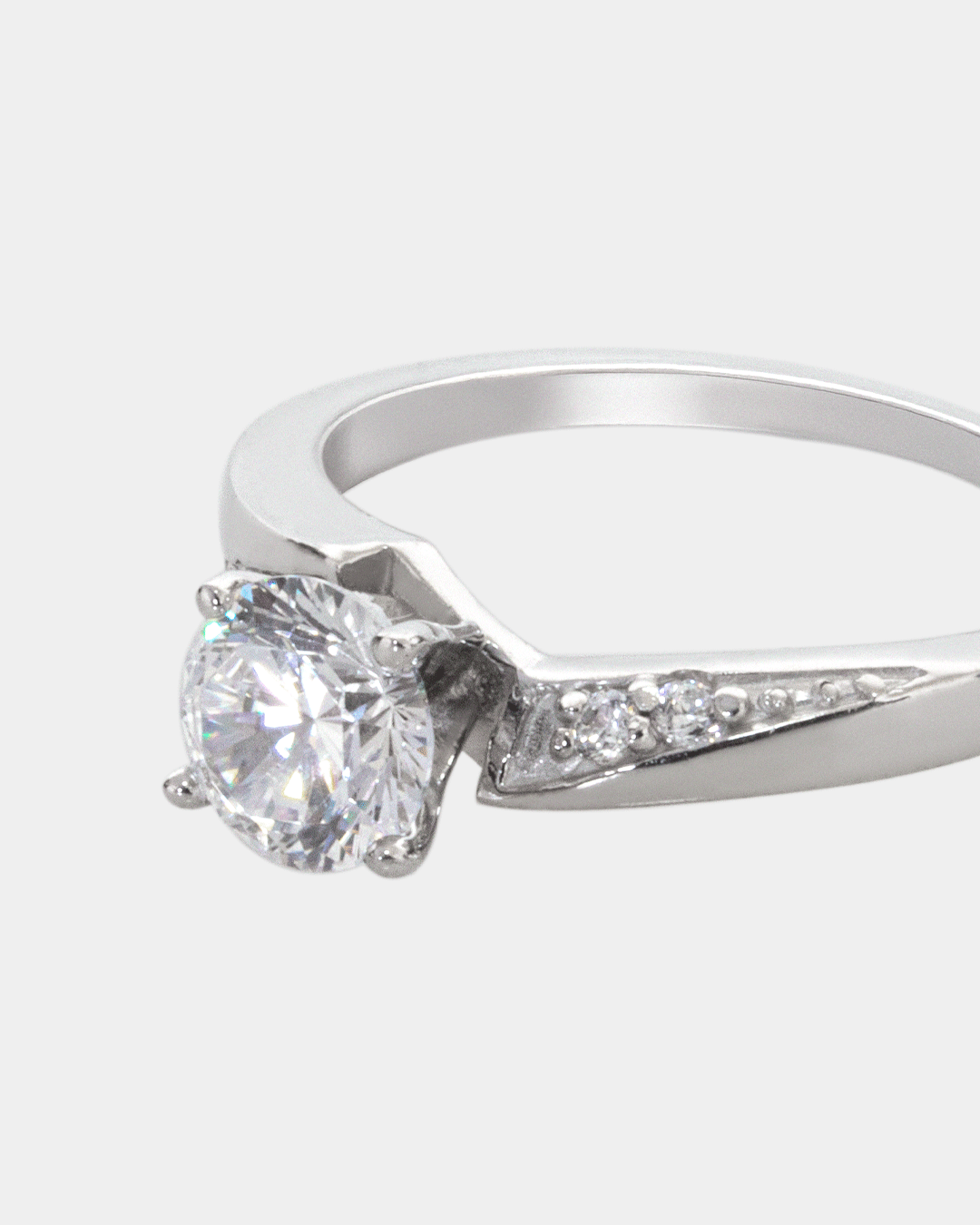 Anillo de Compromiso Moderno