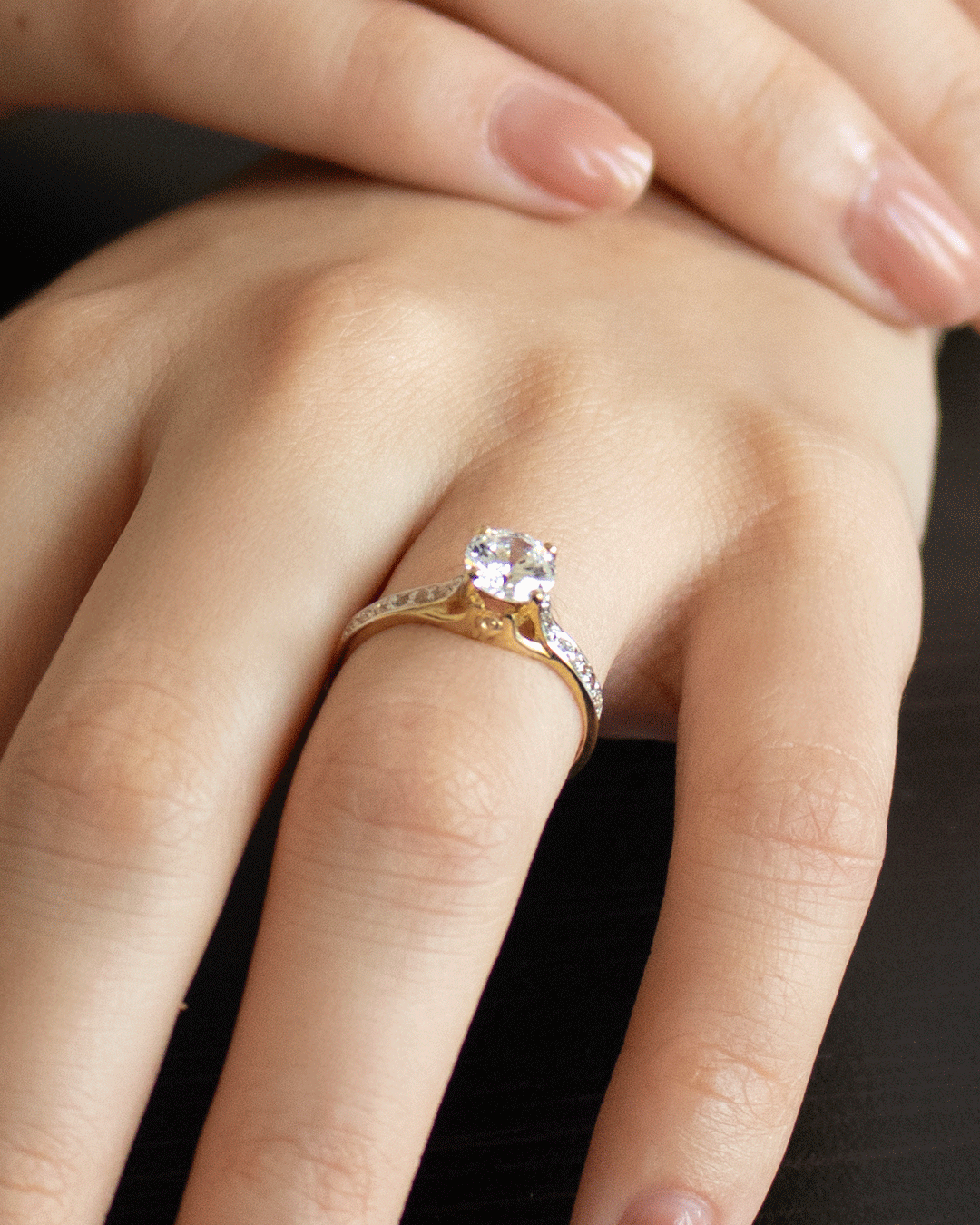 Anillo de Compromiso Moderno